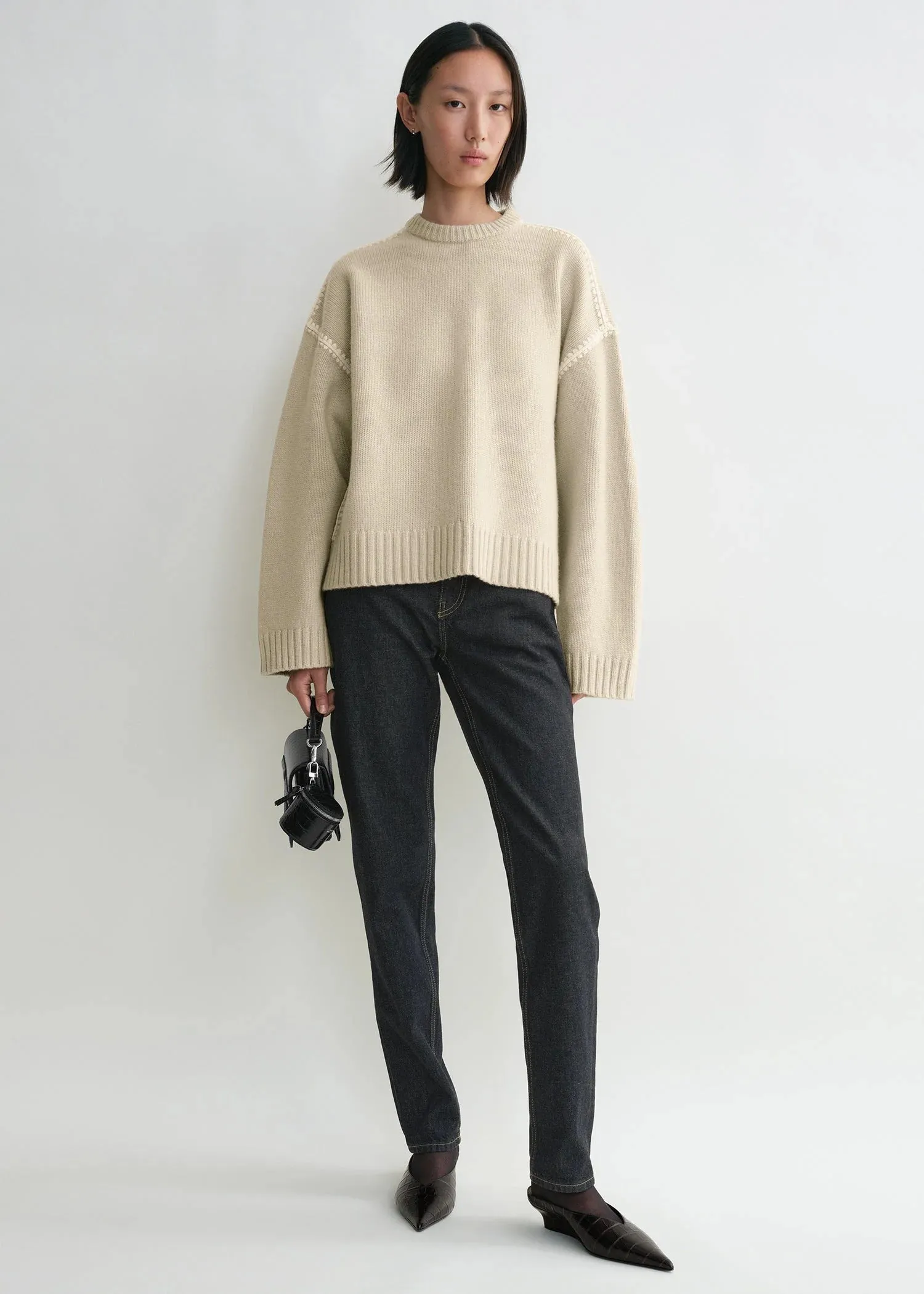 241WRT1025 Embroidered wool cashmere knit