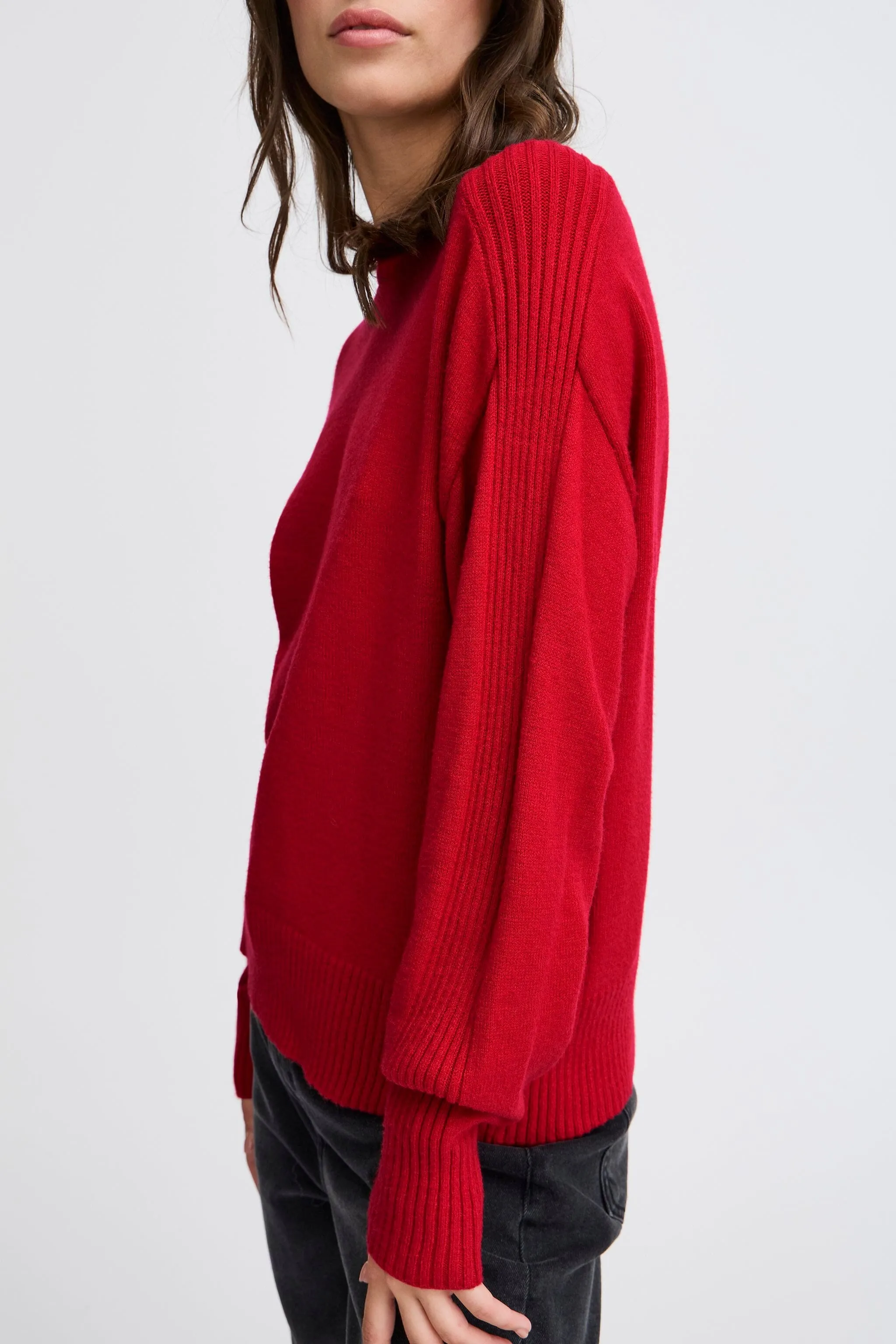 CHERRY OVERSIZED CREWNECK SWEATER