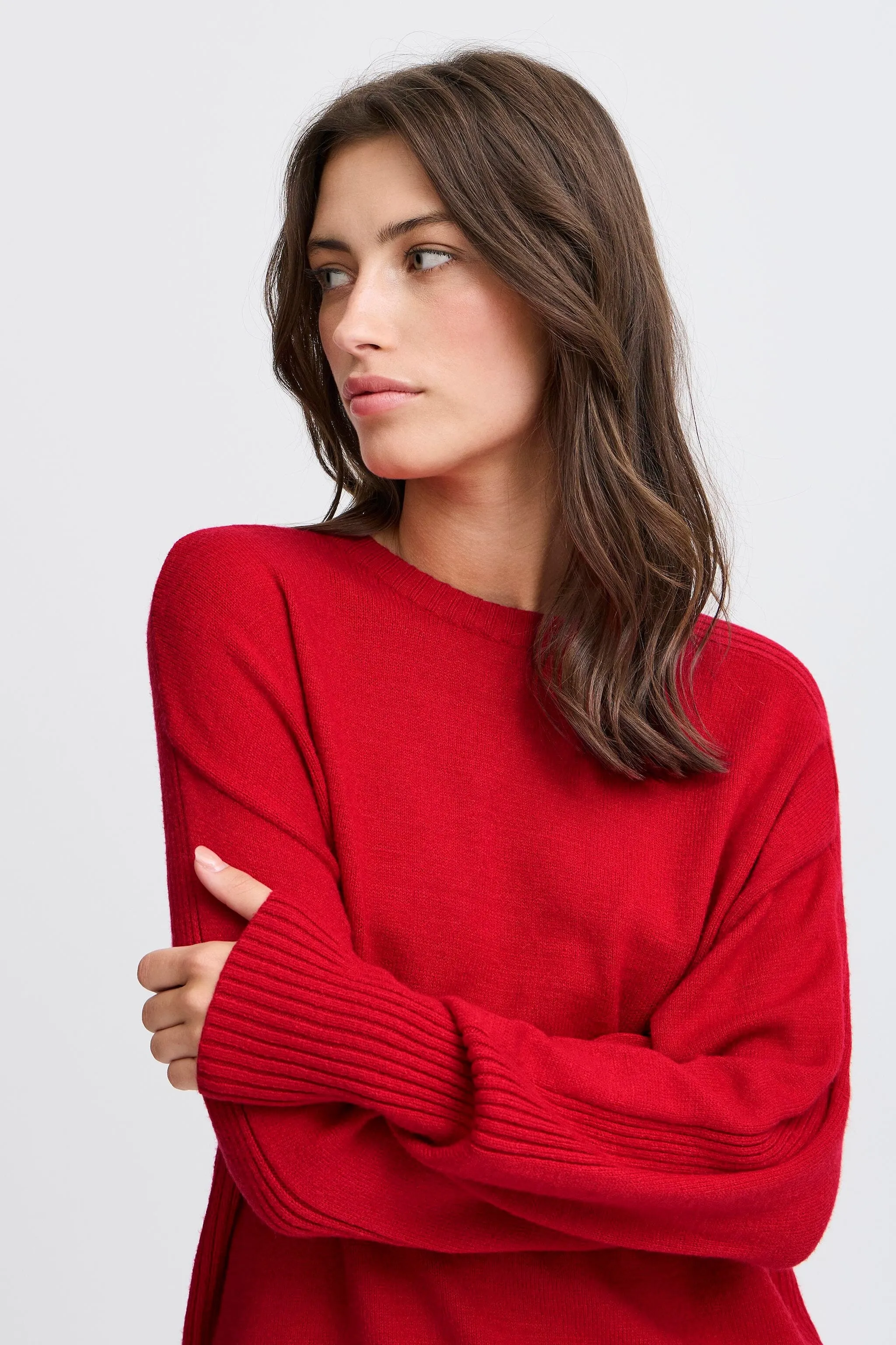 CHERRY OVERSIZED CREWNECK SWEATER
