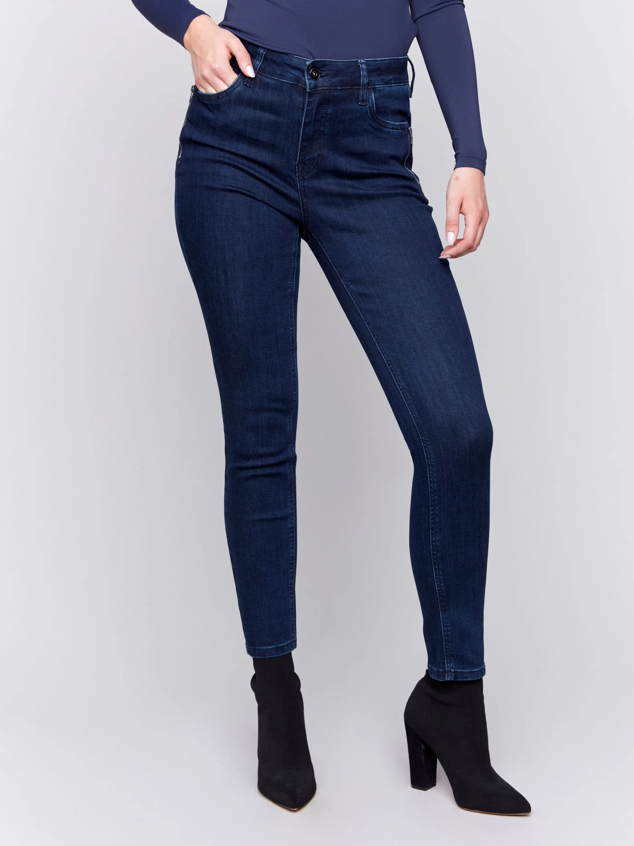 Skinny Jeans With Zipper Pocket Detail - Blue Black