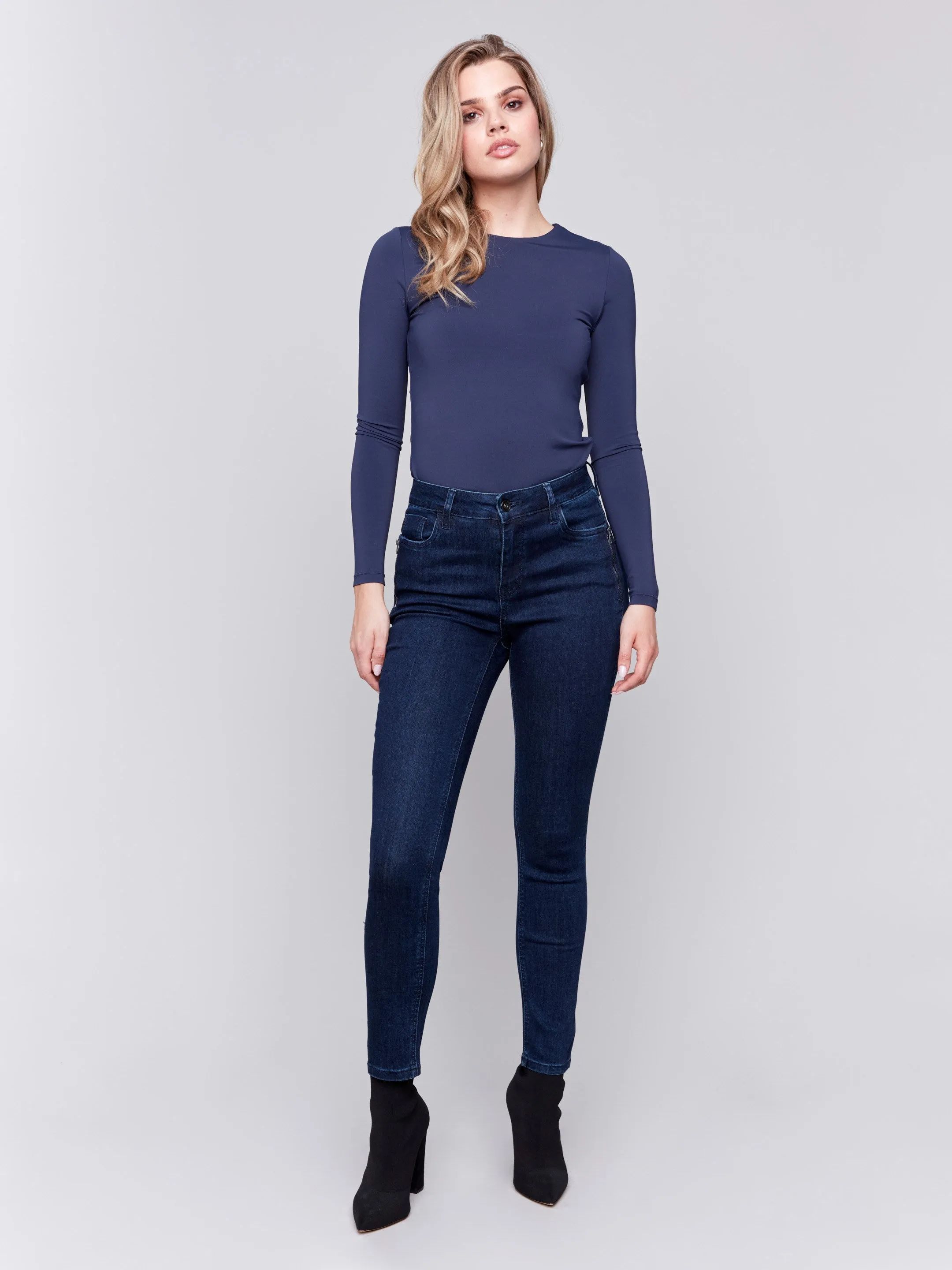 Skinny Jeans With Zipper Pocket Detail - Blue Black